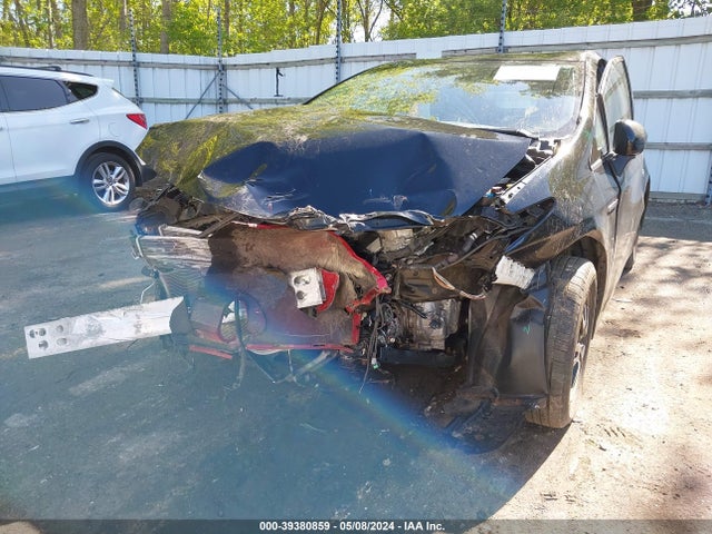 Toyota Prius Three 2014 JTDKN3DU2E0375730 Image 6