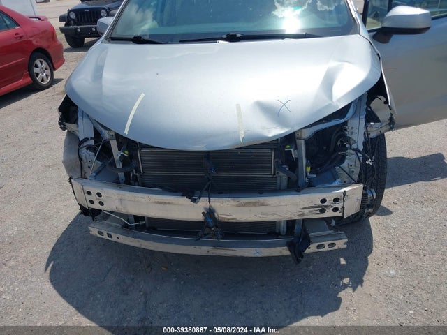 Toyota SIENNA XLE 2021 5TDJRKEC3MS002871 Image 12