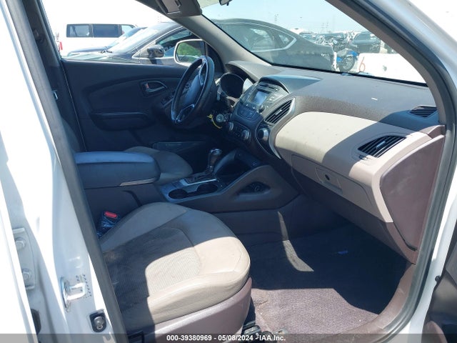 Hyundai TUCSON SE 2015 KM8JU3AG2FU055603 Image 5