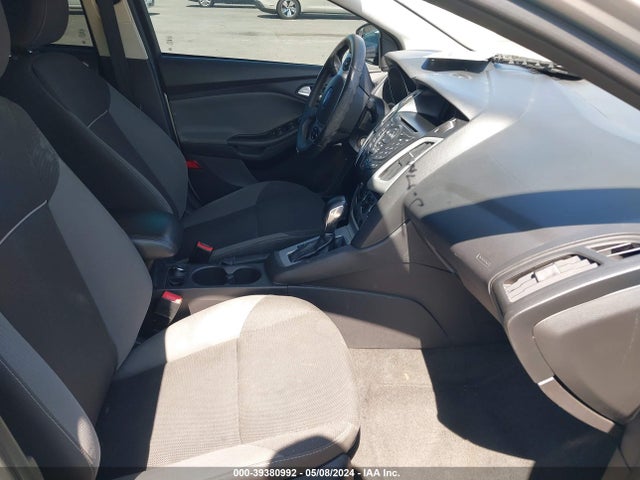 Ford FOCUS SE 2014 1FADP3F27EL397032 Image 5
