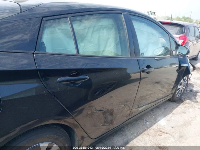 JTDKAMFP1M3166825 Toyota Prius Prime Le