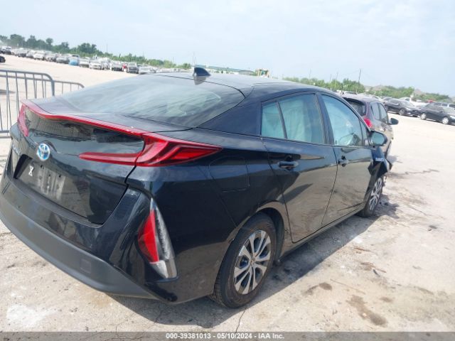 JTDKAMFP1M3166825 Toyota Prius Prime Le