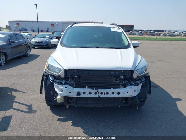Ford ESCAPE SE 2018 1FMCU9GDXJUB25723 Image 12