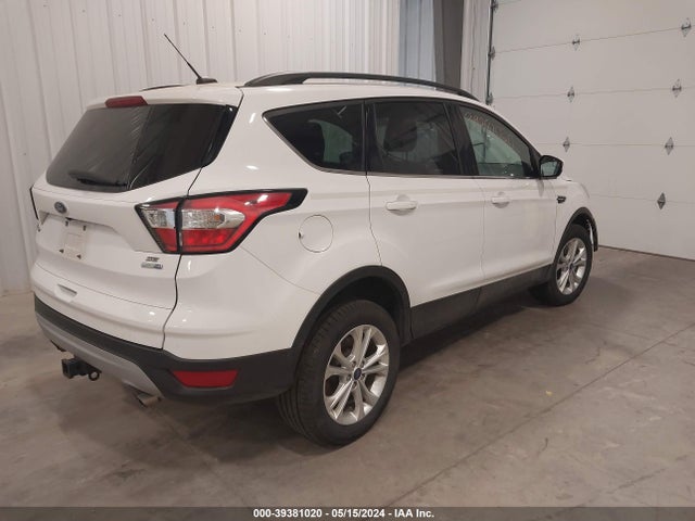 Ford ESCAPE SE 2018 1FMCU9GDXJUB25723 Image 4
