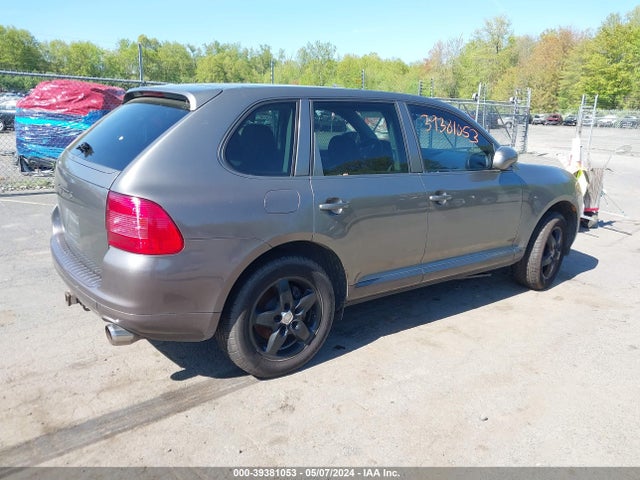 2005 PORSCHE CAYENNE WP1AB29P85LA61241 Photo 3