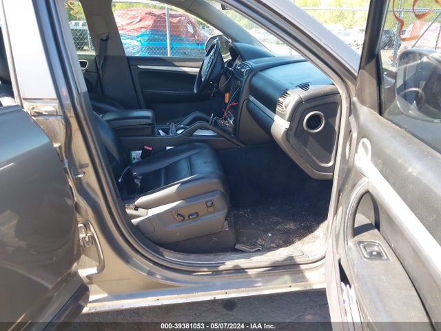 2005 PORSCHE CAYENNE WP1AB29P85LA61241 Photo 4