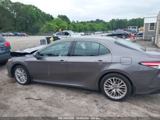 4T1F31AK9LU528216 Toyota Camry Xle Hybrid