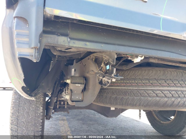 Toyota Tacoma Base V6 2015 5TFLU4EN3FX147619 Image 18