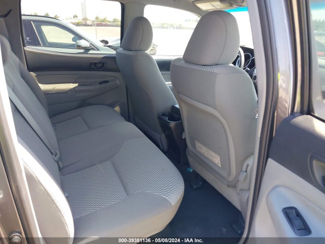 Toyota Tacoma Base V6 2015 5TFLU4EN3FX147619 Image 8