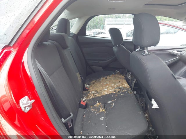 Ford FOCUS SE 2016 1FADP3F25GL294100 Image 8