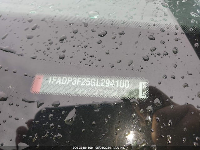 Ford FOCUS SE 2016 1FADP3F25GL294100 Image 9