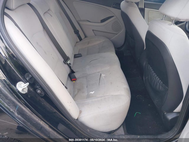 KIA Optima Lx 2015 5XXGM4A72FG379967 Image 8