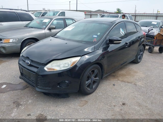 Ford FOCUS SE 2014 1FADP3K25EL231520 Image 2