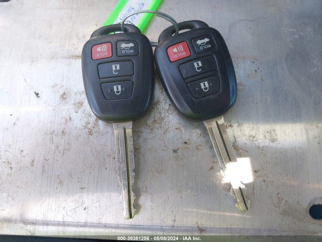 Toyota COROLLA LE 2017 5YFBURHE4HP641106 Image 11