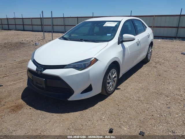 Toyota COROLLA LE 2017 5YFBURHE4HP641106 Image 2