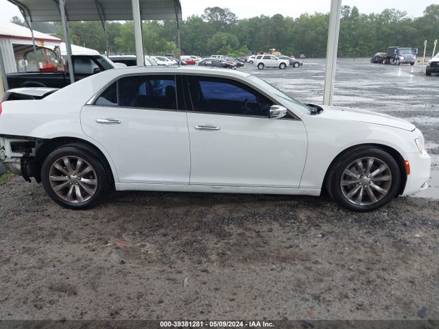 Chrysler 300c Awd 2015 2C3CCAKG9FH757170 Image 13