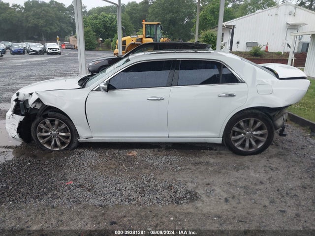 Chrysler 300c Awd 2015 2C3CCAKG9FH757170 Image 14