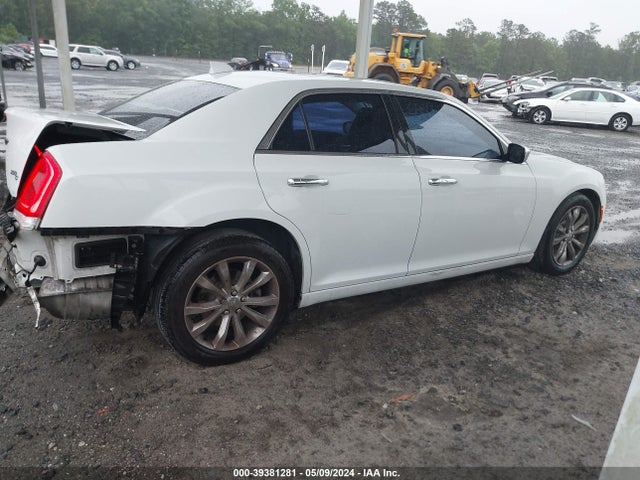 Chrysler 300c Awd 2015 2C3CCAKG9FH757170 Image 4