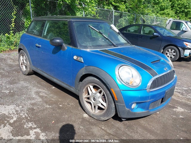 2010 MINI COOPER S WMWMF7C54ATZ72892 Photo 0