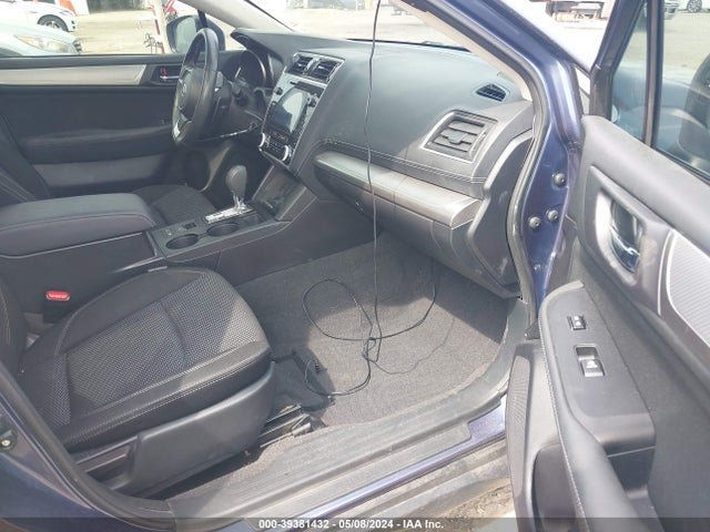 Subaru Outback 2.5i Premium 2018 4S4BSAHC3J3247743 Image 5