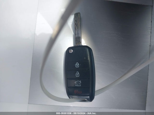 KIA Optima Lx 2016 5XXGT4L31GG061305 Image 11