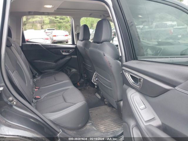 JF2SKAGC5KH532553 Subaru Forester Premium