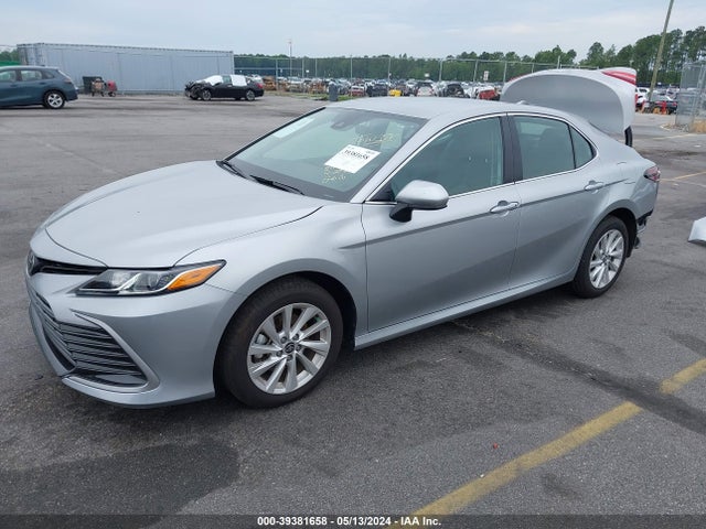 Toyota CAMRY LE 2024 4T1C11AK2RU210018 Image 2