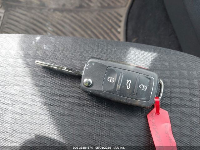 3VW267AJ8GM387991 Volkswagen Jetta 1.4t S