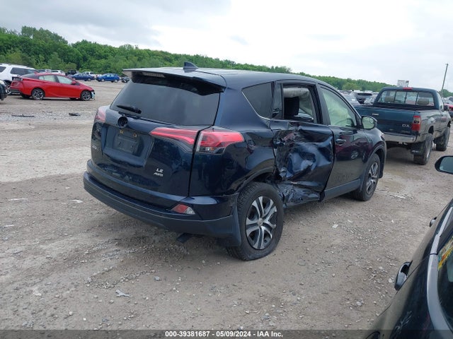 Toyota RAV4 LE 2017 JTMBFREV3HJ713304 Image 4