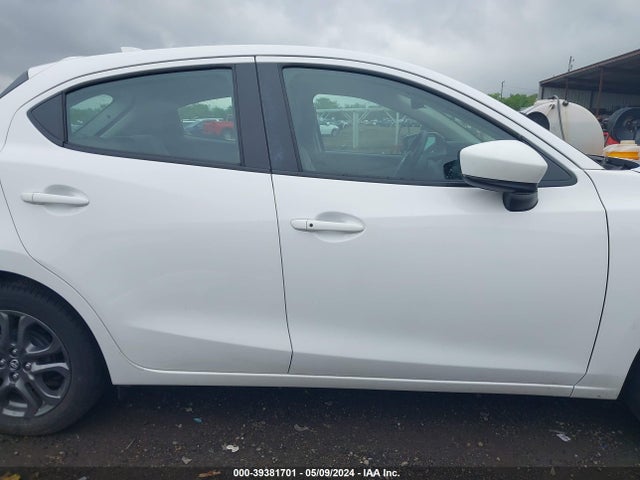 Toyota YARIS LE 2020 3MYDLBJV4LY700386 Image 14
