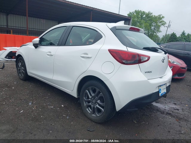 Toyota YARIS LE 2020 3MYDLBJV4LY700386 Image 3