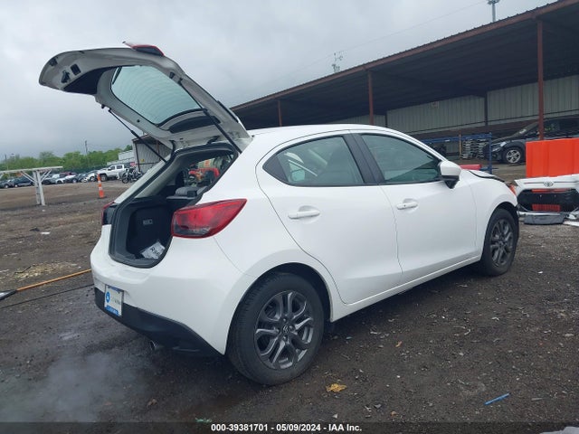 Toyota YARIS LE 2020 3MYDLBJV4LY700386 Image 4
