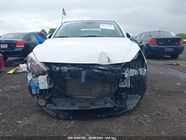 Toyota YARIS LE 2020 3MYDLBJV4LY700386 Image 6