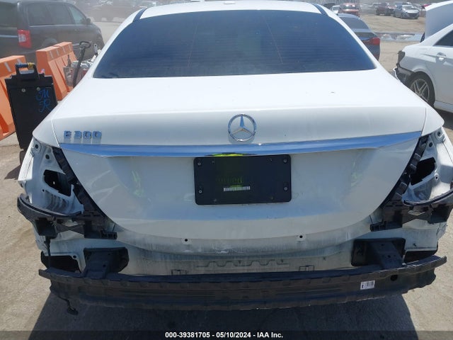 Mercedes-Benz E 300 2017 WDDZF4JB1HA012599 Image 17
