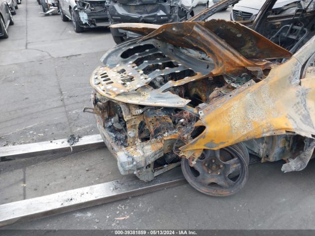 2T3ZFREV9FW199682 Toyota RAV4 LE
