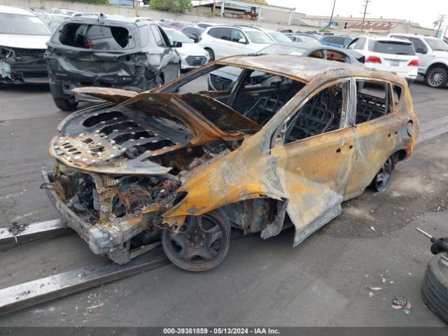 2T3ZFREV9FW199682 Toyota RAV4 LE
