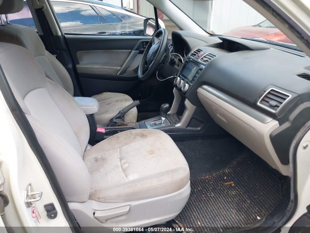 Subaru Forester 2.5i Premium 2016 JF2SJADC1GH524920 Image 5