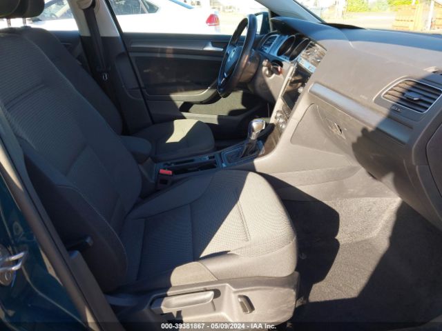 WVWKR7AU7HW953936 Volkswagen E-golf Se
