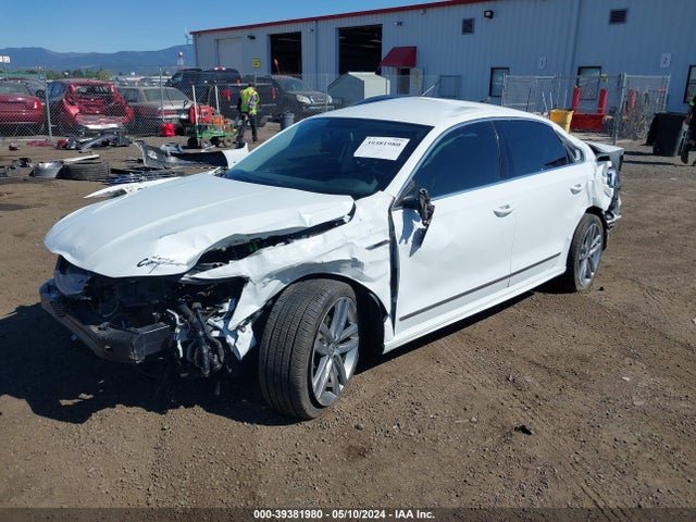 1VWDT7A36HC034770 Volkswagen Passat 1.8t R-line