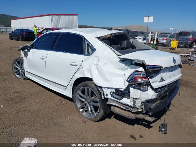 1VWDT7A36HC034770 Volkswagen Passat 1.8t R-line