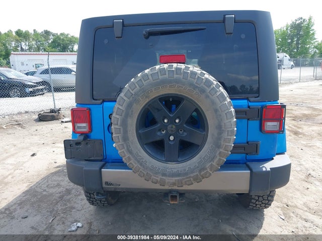 1C4BJWDG6EL202072 Jeep Wrangler Unlimited Freedom Edition