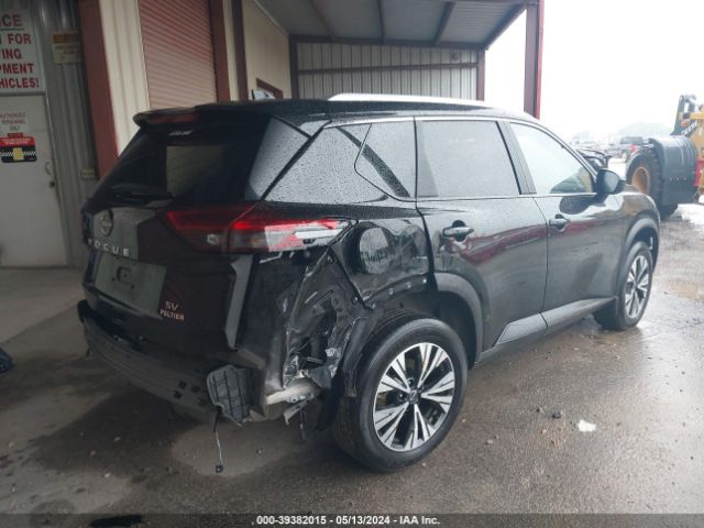 JN8BT3BA4PW426115 Nissan Rogue Sv Fwd