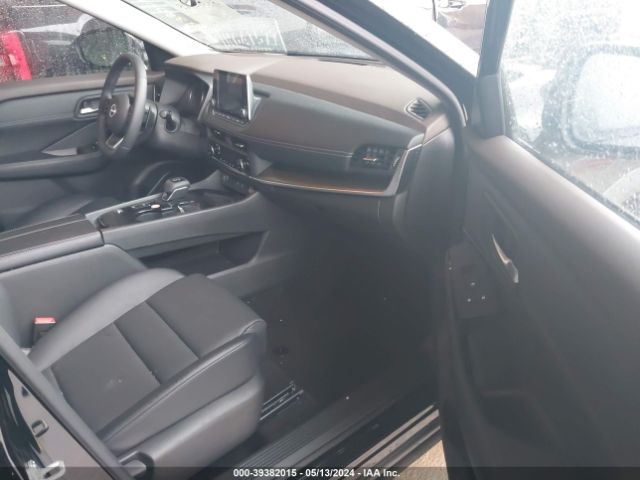 JN8BT3BA4PW426115 Nissan Rogue Sv Fwd