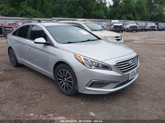 Hyundai SONATA SE 2015 5NPE24AF3FH007496 Image 1