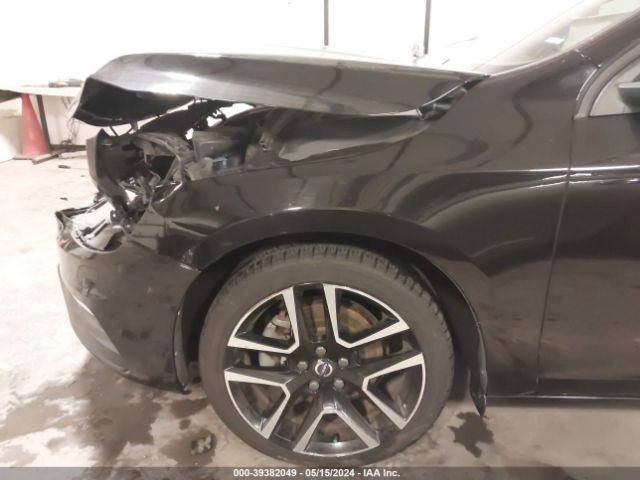 YV126MFL7H2425385 Volvo S60 T5 Dynamic