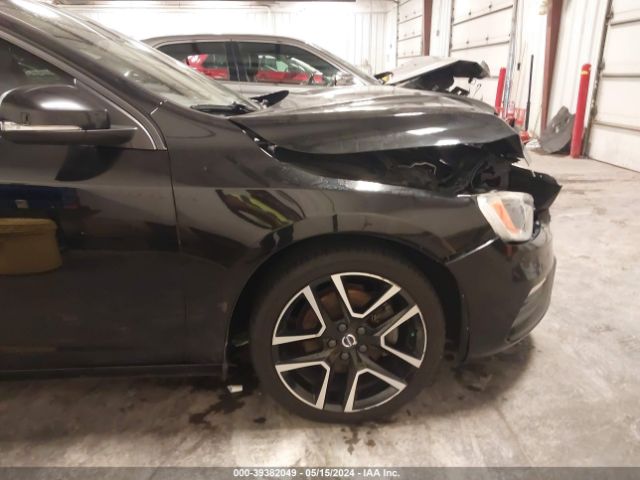 YV126MFL7H2425385 Volvo S60 T5 Dynamic
