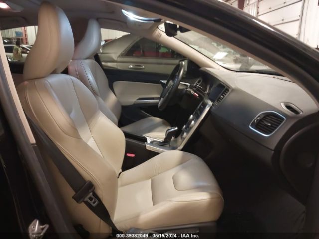 YV126MFL7H2425385 Volvo S60 T5 Dynamic