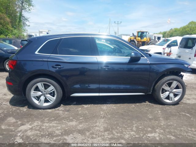 WA1BNAFY4K2022422 Audi Q5 45 Premium
