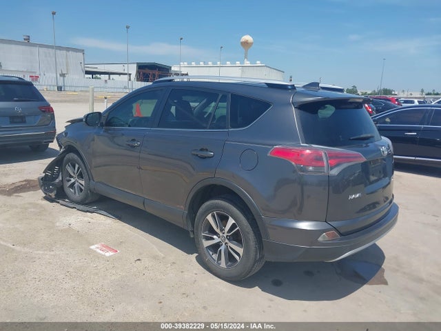 Toyota Rav4 Xle 2016 JTMWFREV7GJ089524 Image 3