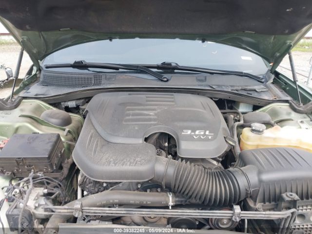2C3CDXHG4JH337042 Dodge Charger Sxt Plus Rwd